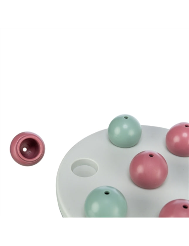 Trixie Cat Activity Solitaire